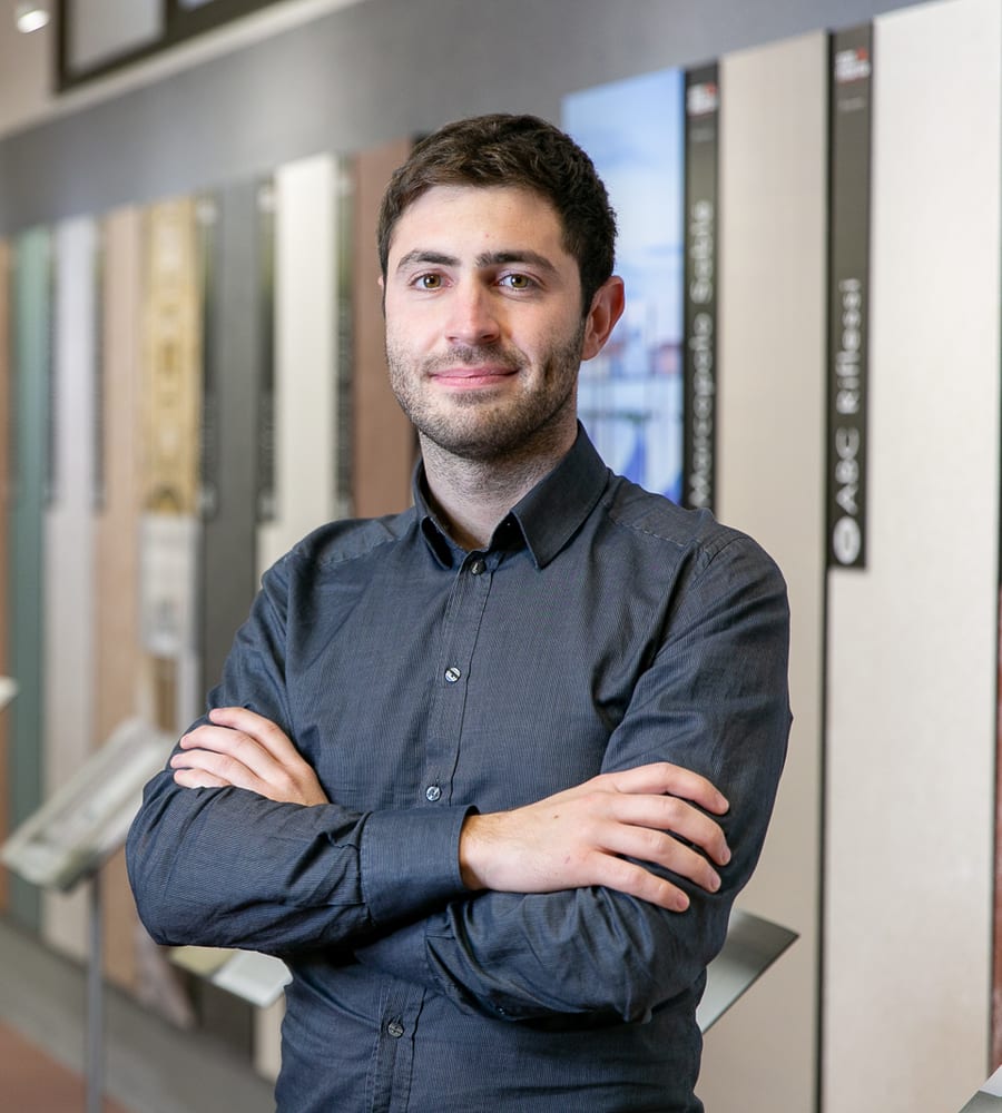 Andrea Dini, fondatore e amministratore, nello showroom di Sansepolcro